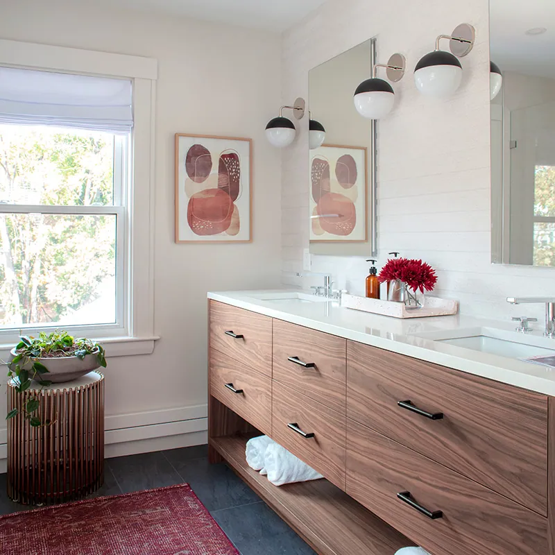 Bathroom with modern wood (1)